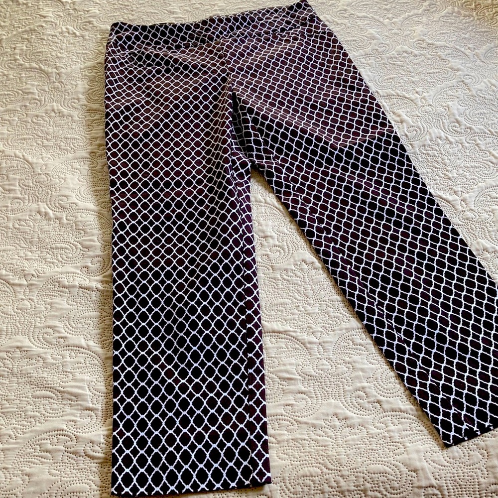 Classic fit, pull-on slim fit pants!